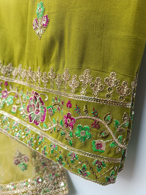 ZOHRA (OLIVE)
