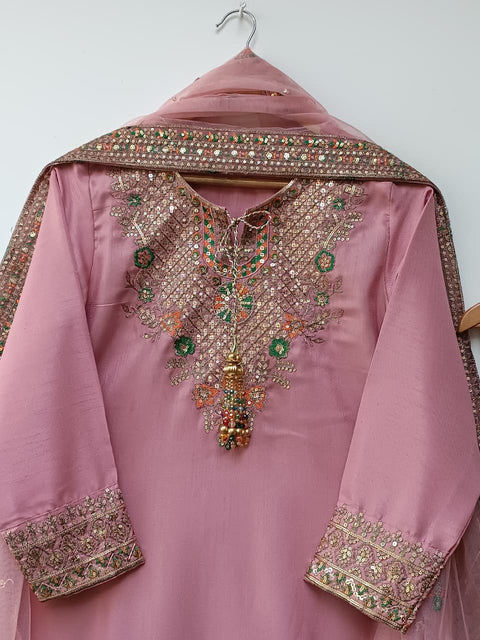 ZOHRA (P PINK)