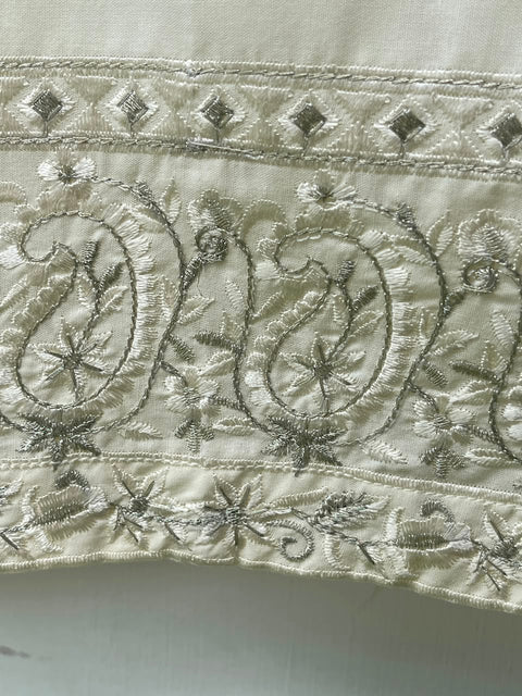 AMALA (IVORY)