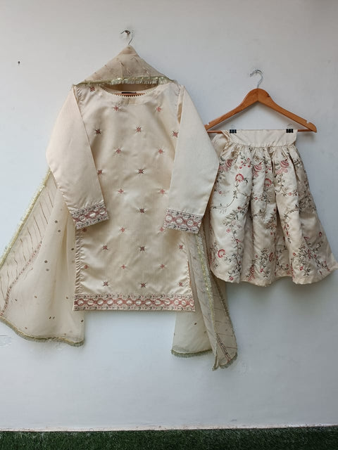 SIMRAN 2 (OFF WHITE)