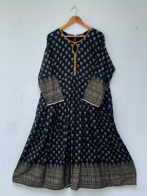 FUMES (BLACK)