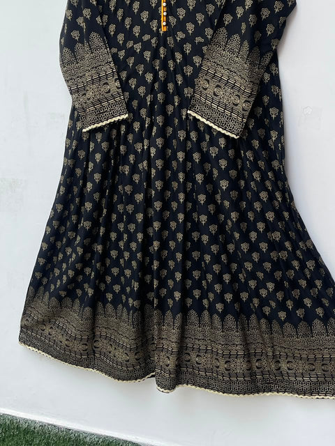 FUMES (BLACK)