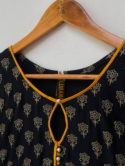 FUMES (BLACK)