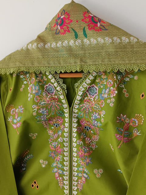 SAMRA (MEHNDI)