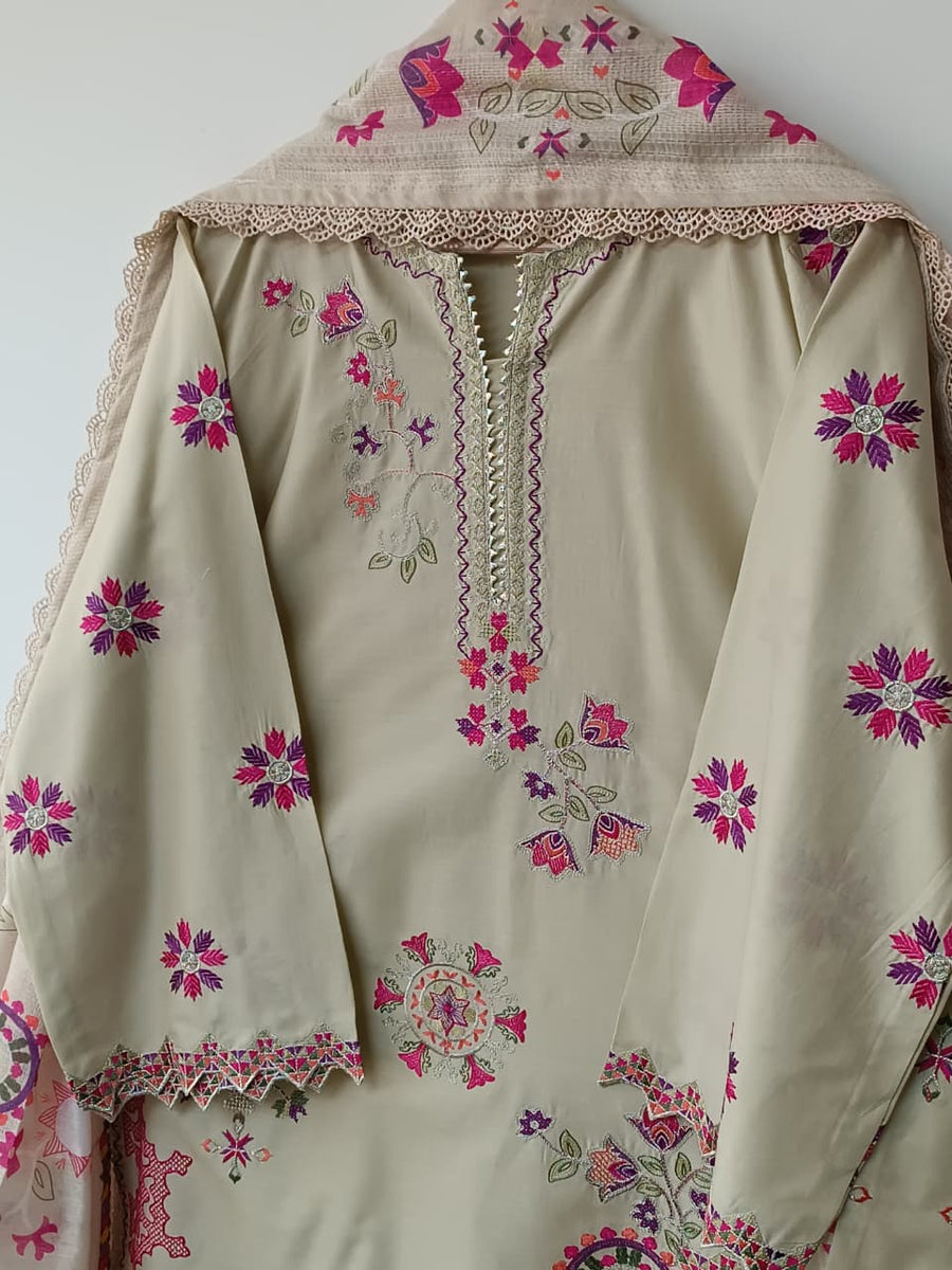 VASU (BEIGE)– Lubana Store