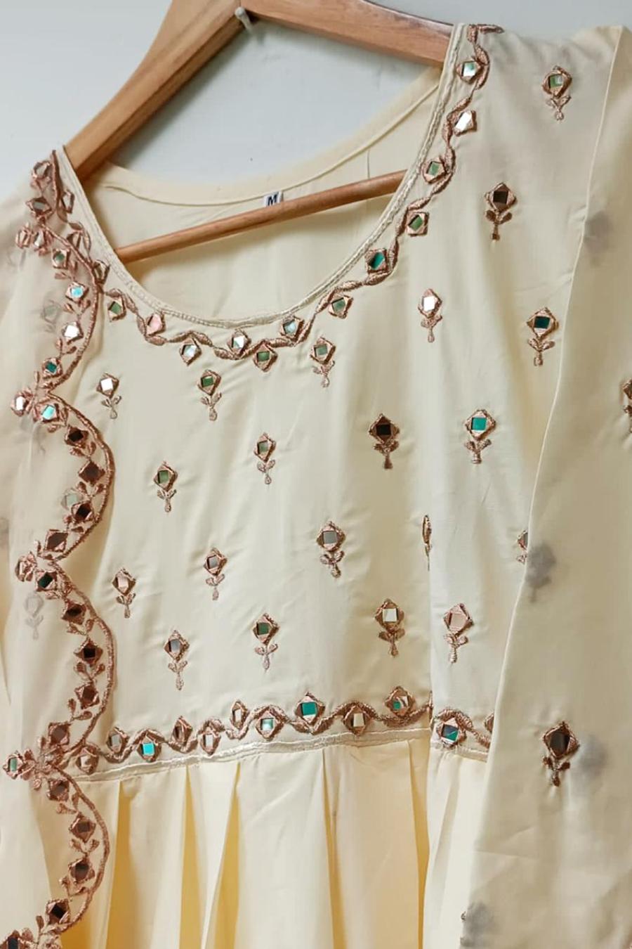 Nola Dupatta Off White